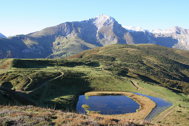 Lac de Soum au col du Soulor - Tourisme autour de nos gites en val d'Azun dans les Pyrenees