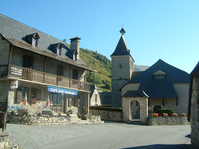 Village d'Aucun - Tourisme autour de nos gites en val d'Azun dans les Pyrenees
